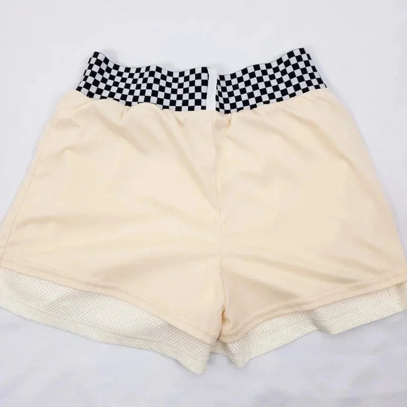 🤸🏽‍♀️🤾‍♀️🤽🏼‍♀️ Fabletics Three-Point Basketball Short 🏀🤸🏽‍♀️🤾‍♀️🤽‍♀️ - Picture 7 of 13